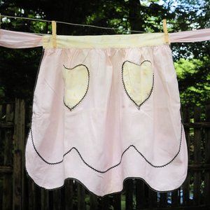 VTG Pale Pink Cotton Hostess Apron Heart Pockets